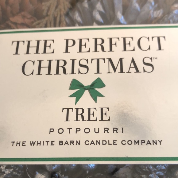 NWT—Christmas boxed Potpourri. - Picture 2 of 5